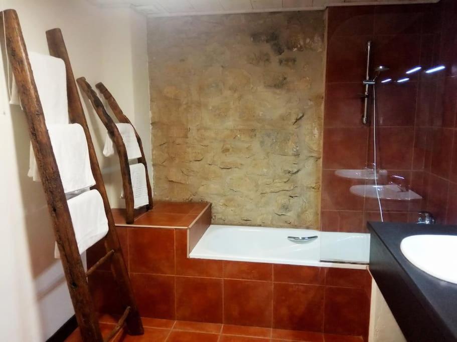Apartamento The Almond Tree Torre del Compte Exterior foto